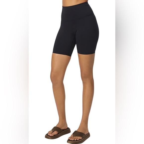 NWT Bandier x Sincerely Jules The Bryn 7" Biker Short - Picture 7 of 11